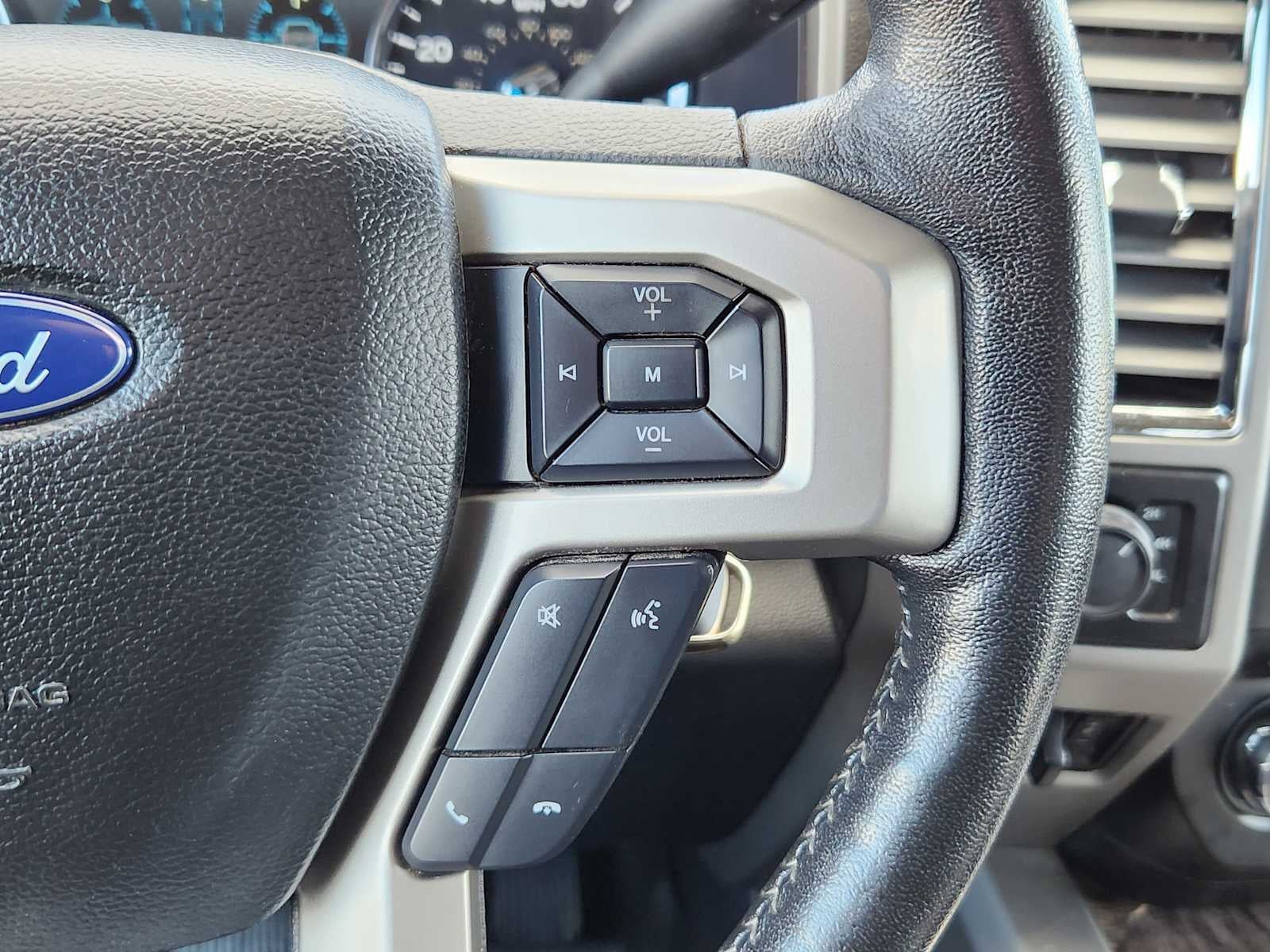 2017 Ford Super Duty F-250 SRW Lariat