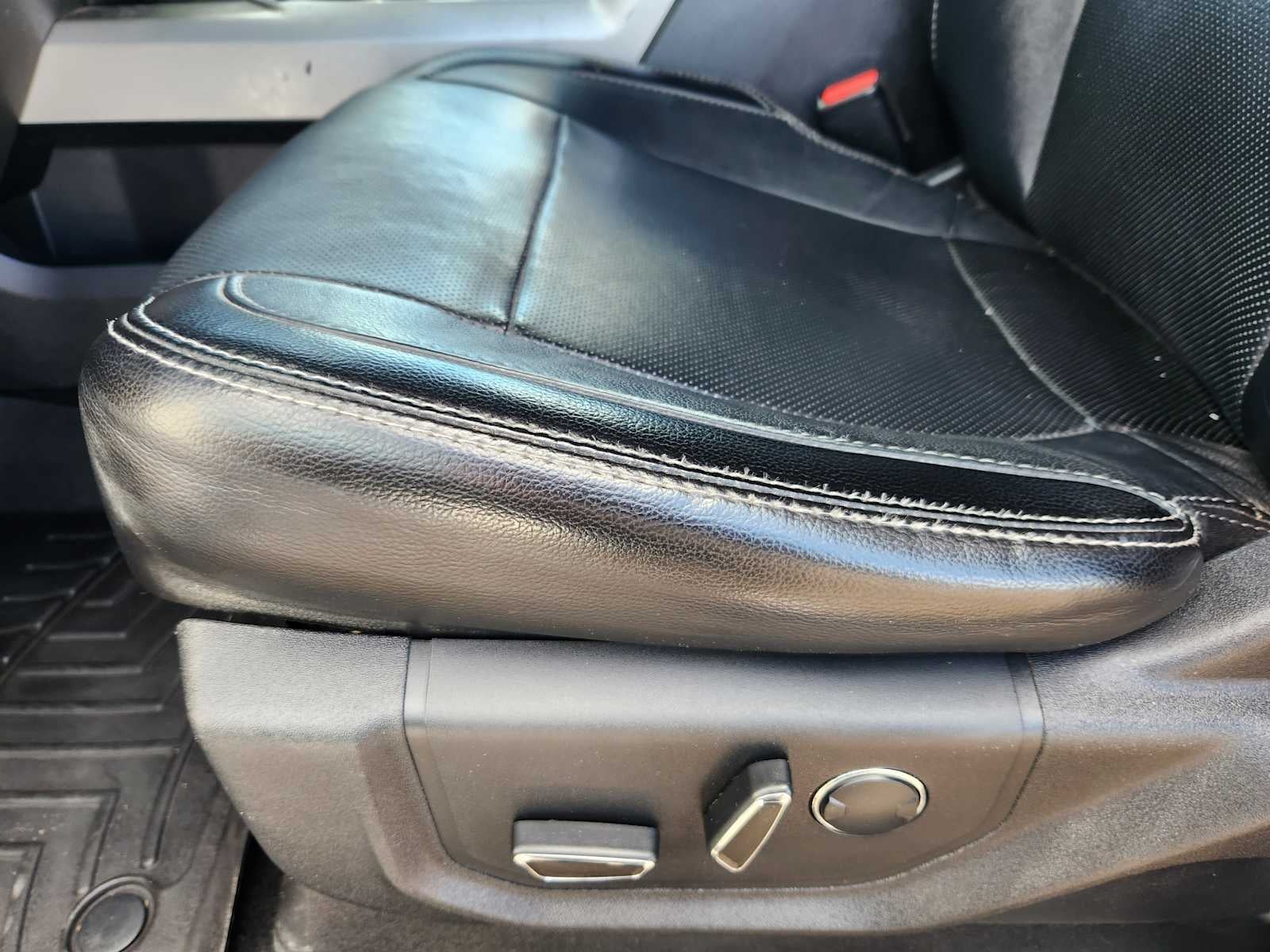 2017 Ford Super Duty F-250 SRW Lariat