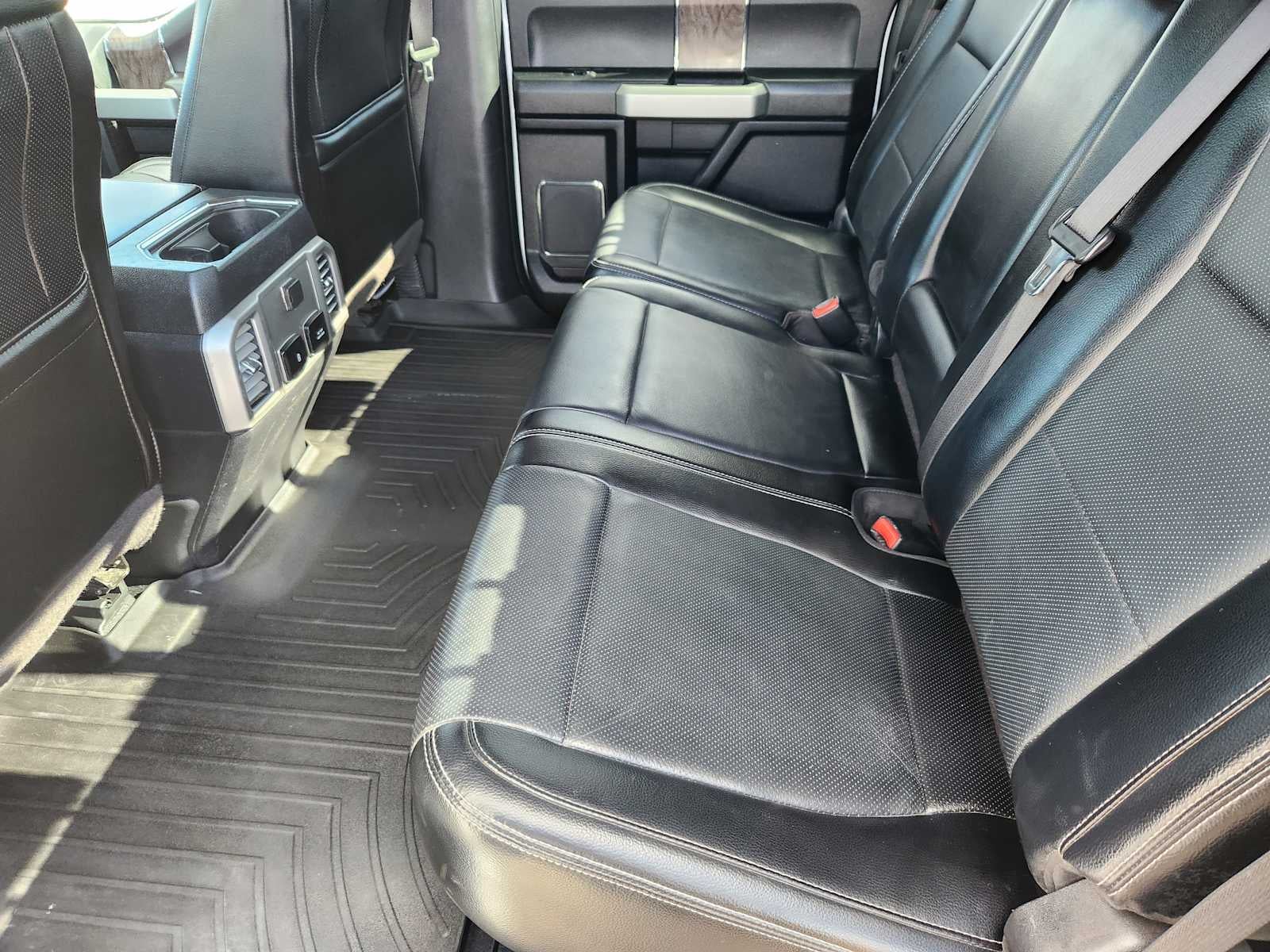 2017 Ford Super Duty F-250 SRW Lariat