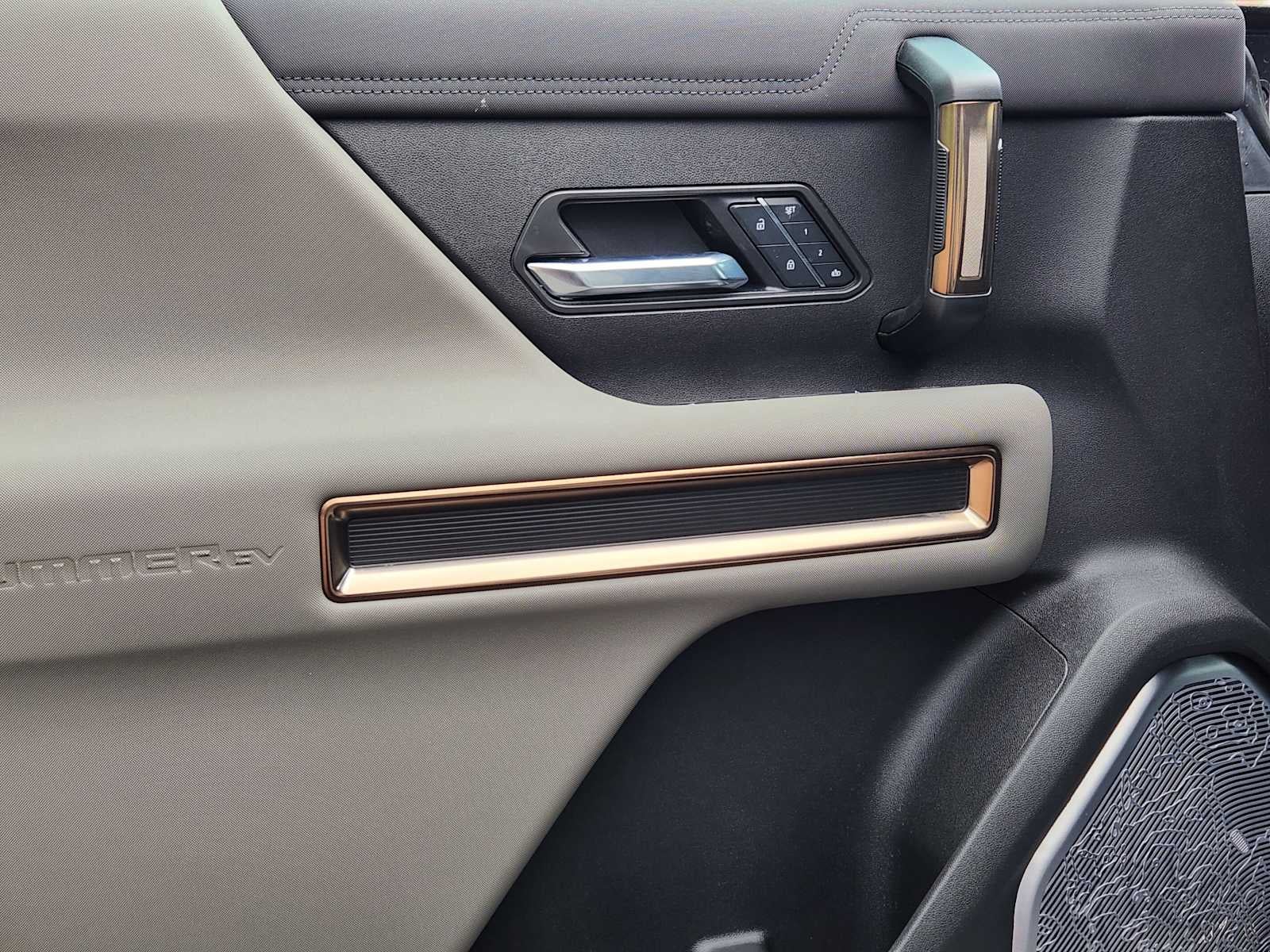 2025 GMC HUMMER EV SUV 3X