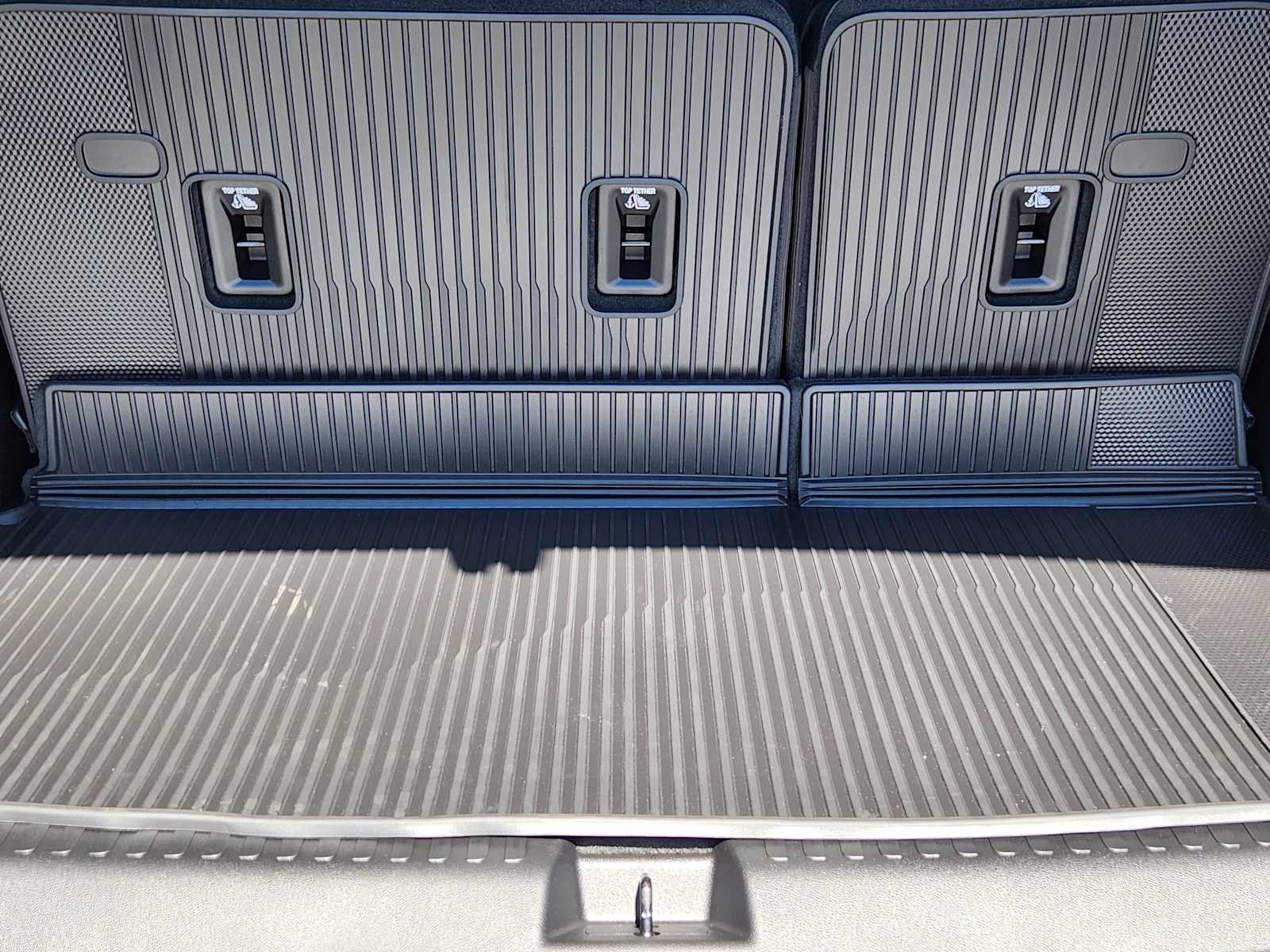 2027 GMC Acadia Denali