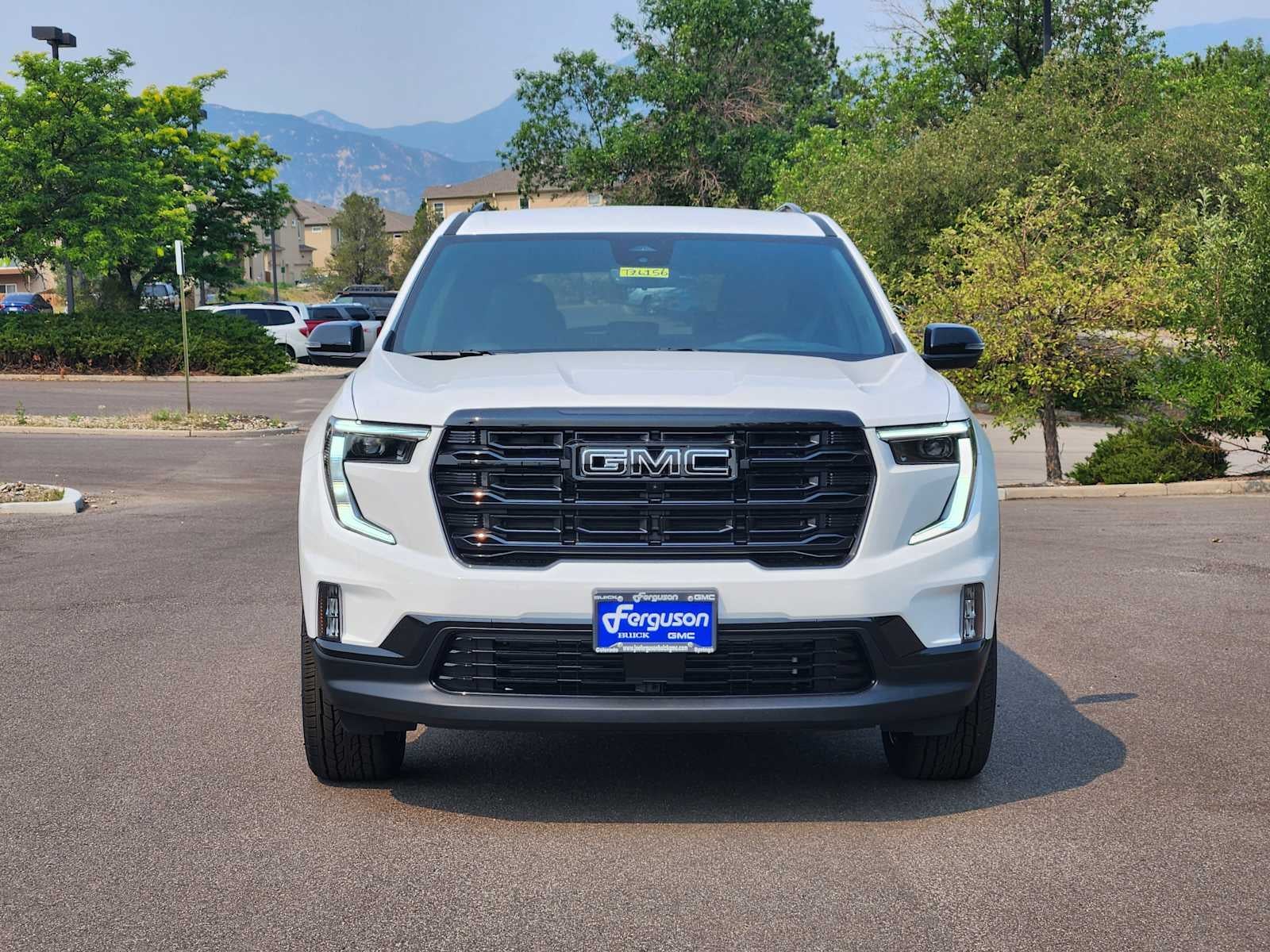 2026 GMC Acadia Elevation