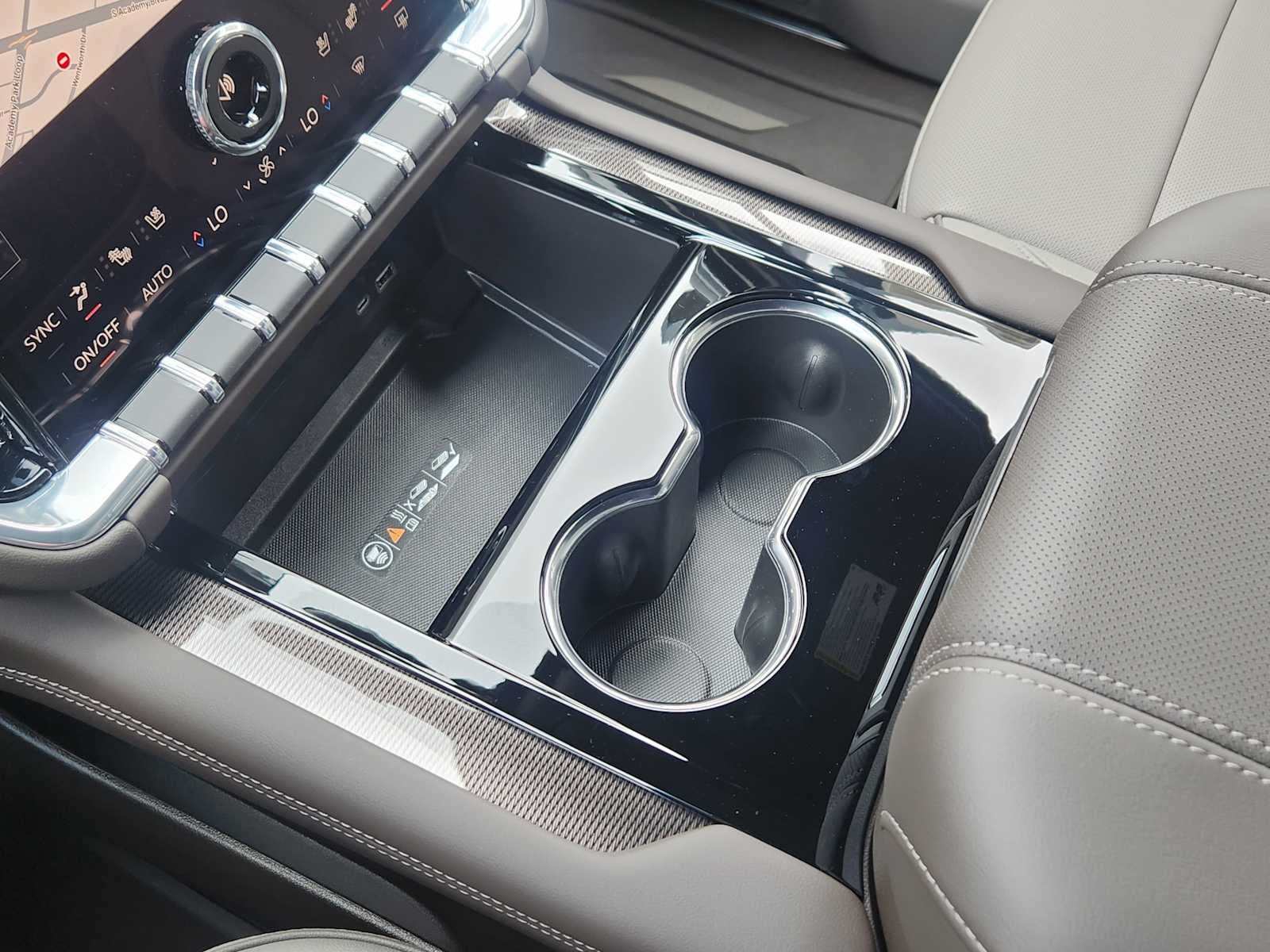 2025 GMC Yukon XL Elevation