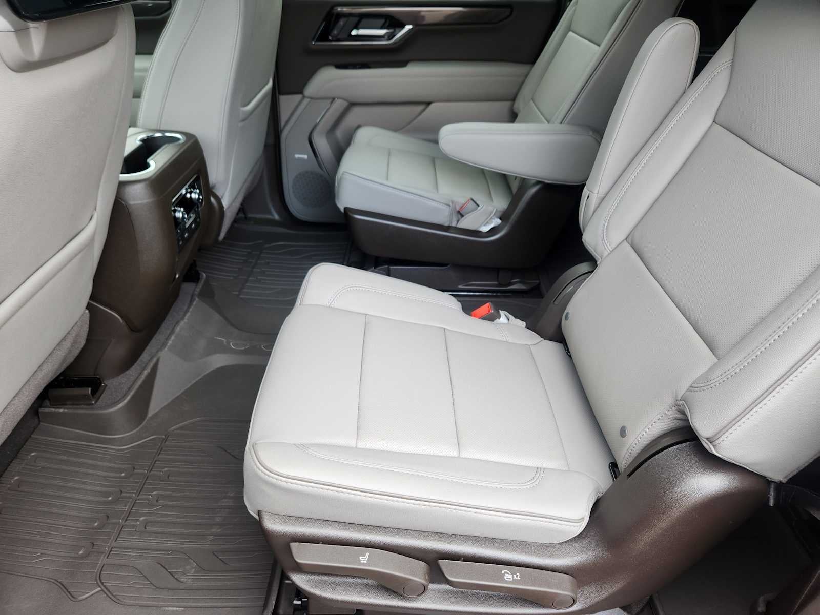 2025 GMC Yukon XL Elevation