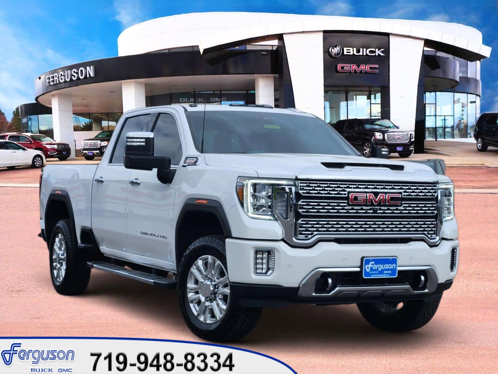 2022 GMC Sierra 4WD Crew Cab Standard Box Denali's photo