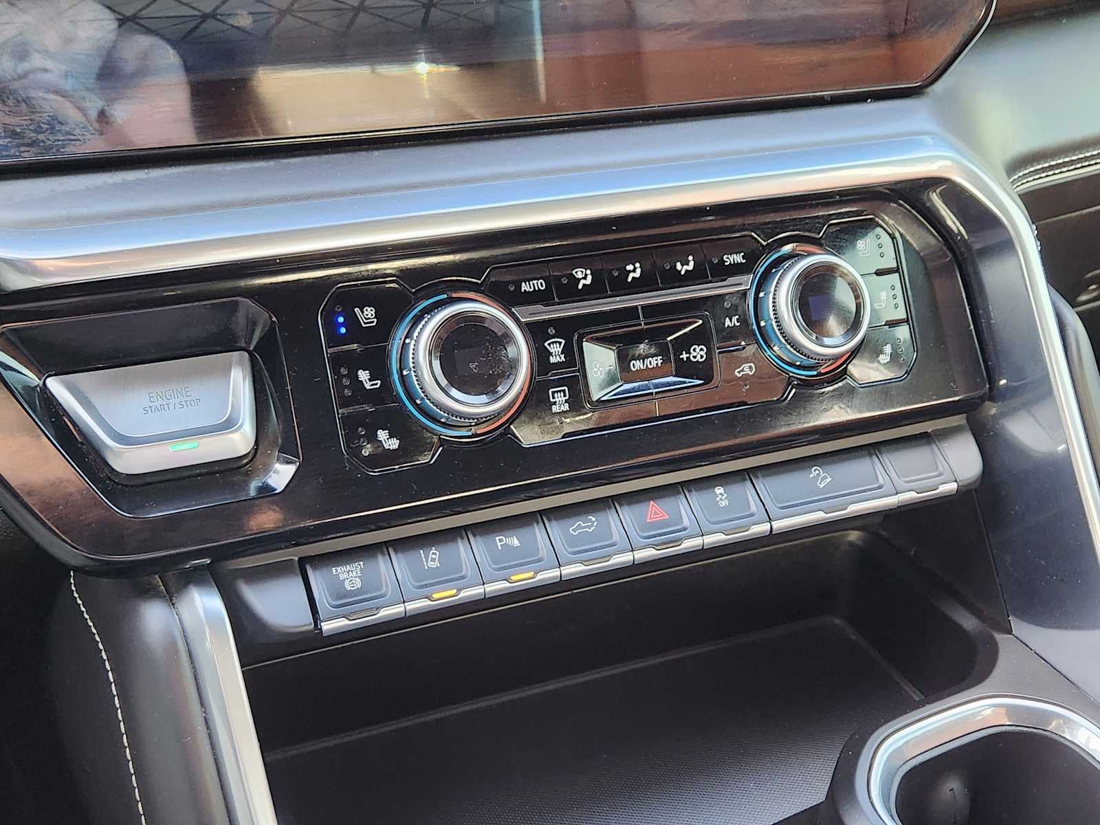 2024 GMC Sierra 3500 HD Denali Ultimate