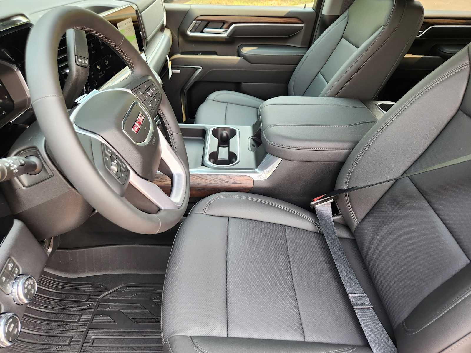 2026 GMC Sierra 2500HD SLT - Photo 7
