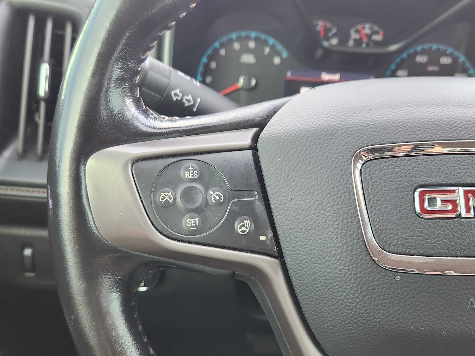 2022 GMC Canyon AT4 - Leather