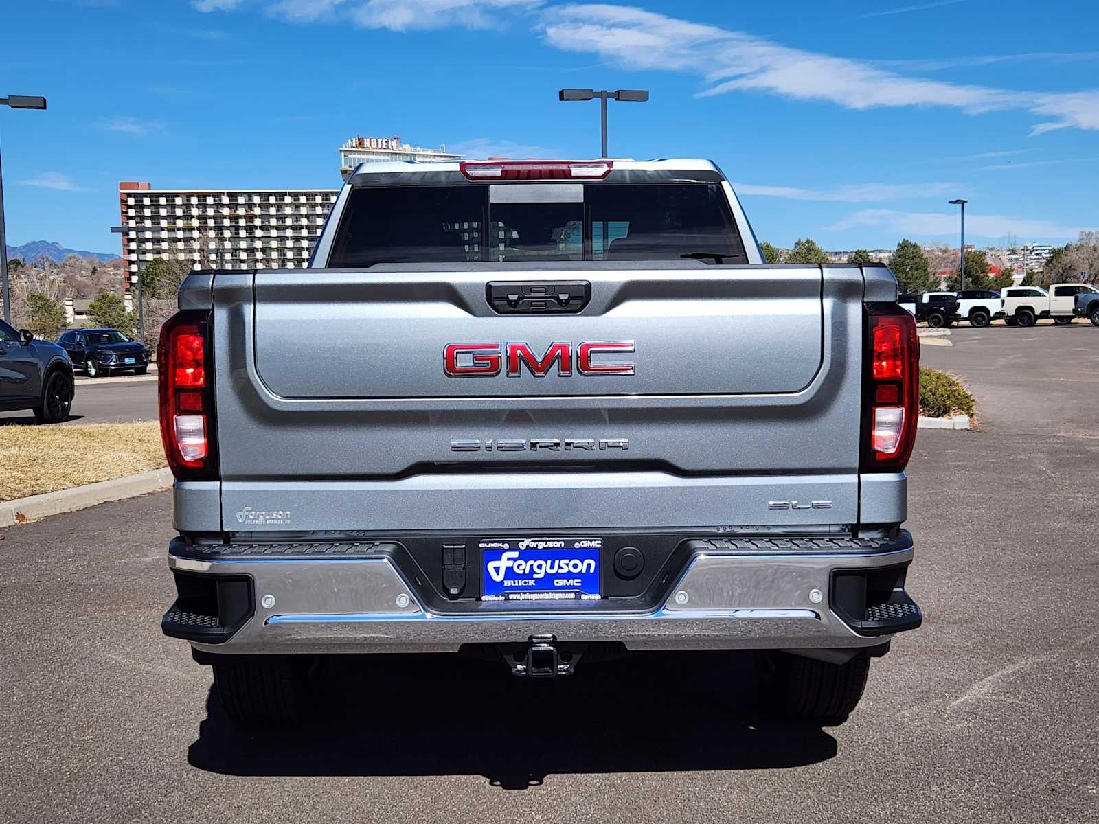 2026 GMC Sierra 1500 SLE