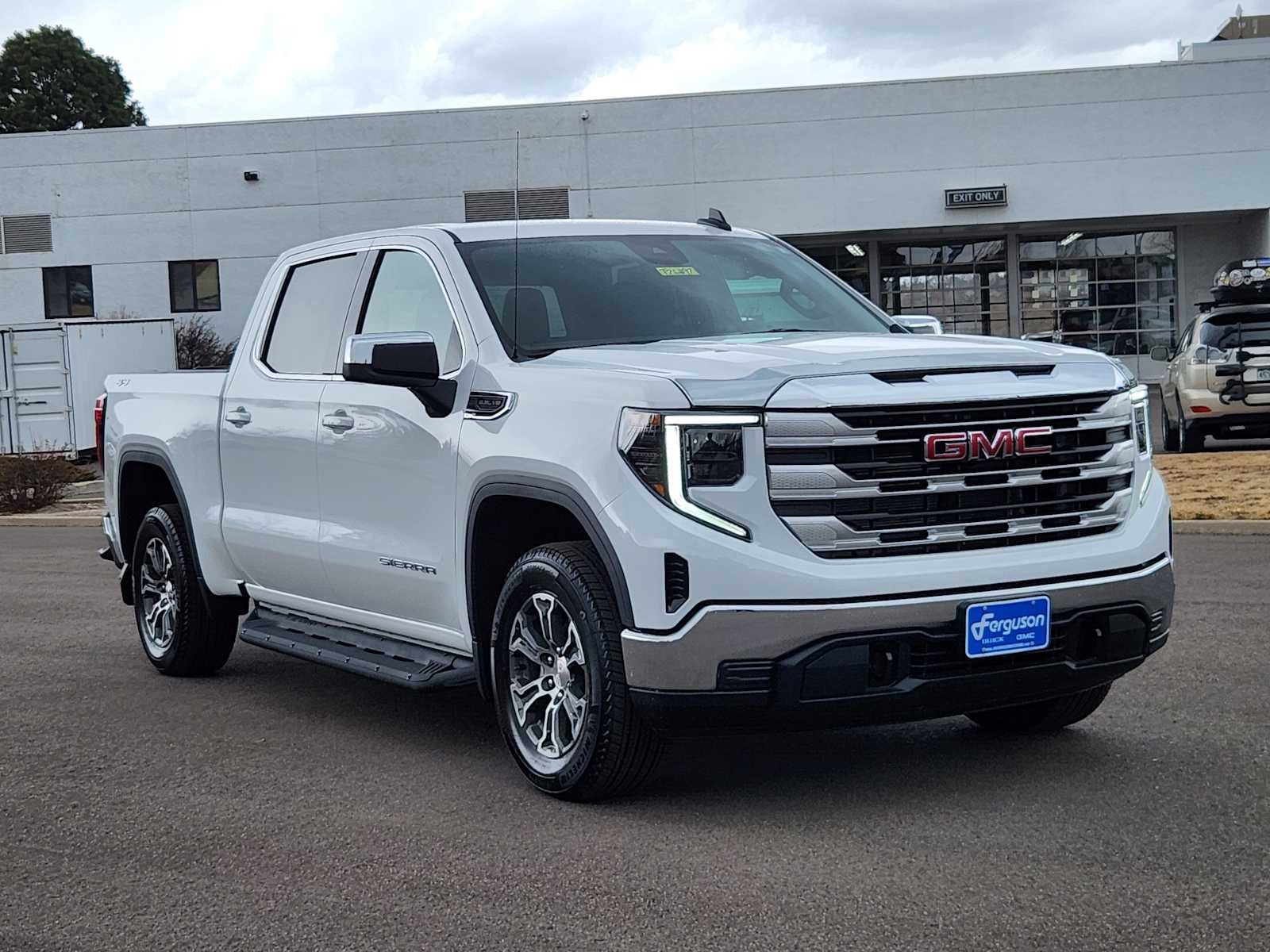 2026 GMC Sierra 1500 SLE