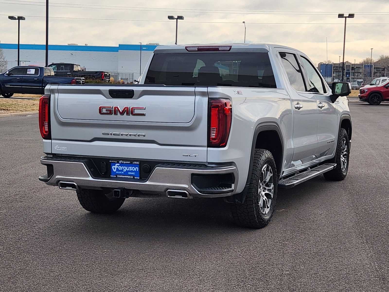 2022 GMC Sierra 1500 SLT