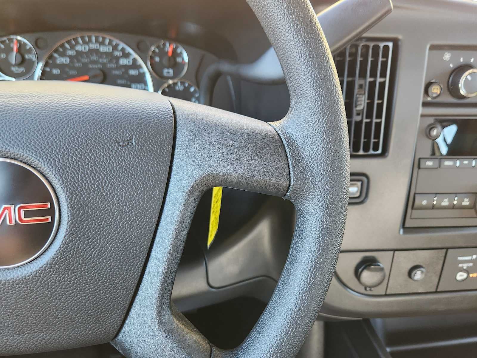 2025 GMC Savana Cargo 2500 Work Van