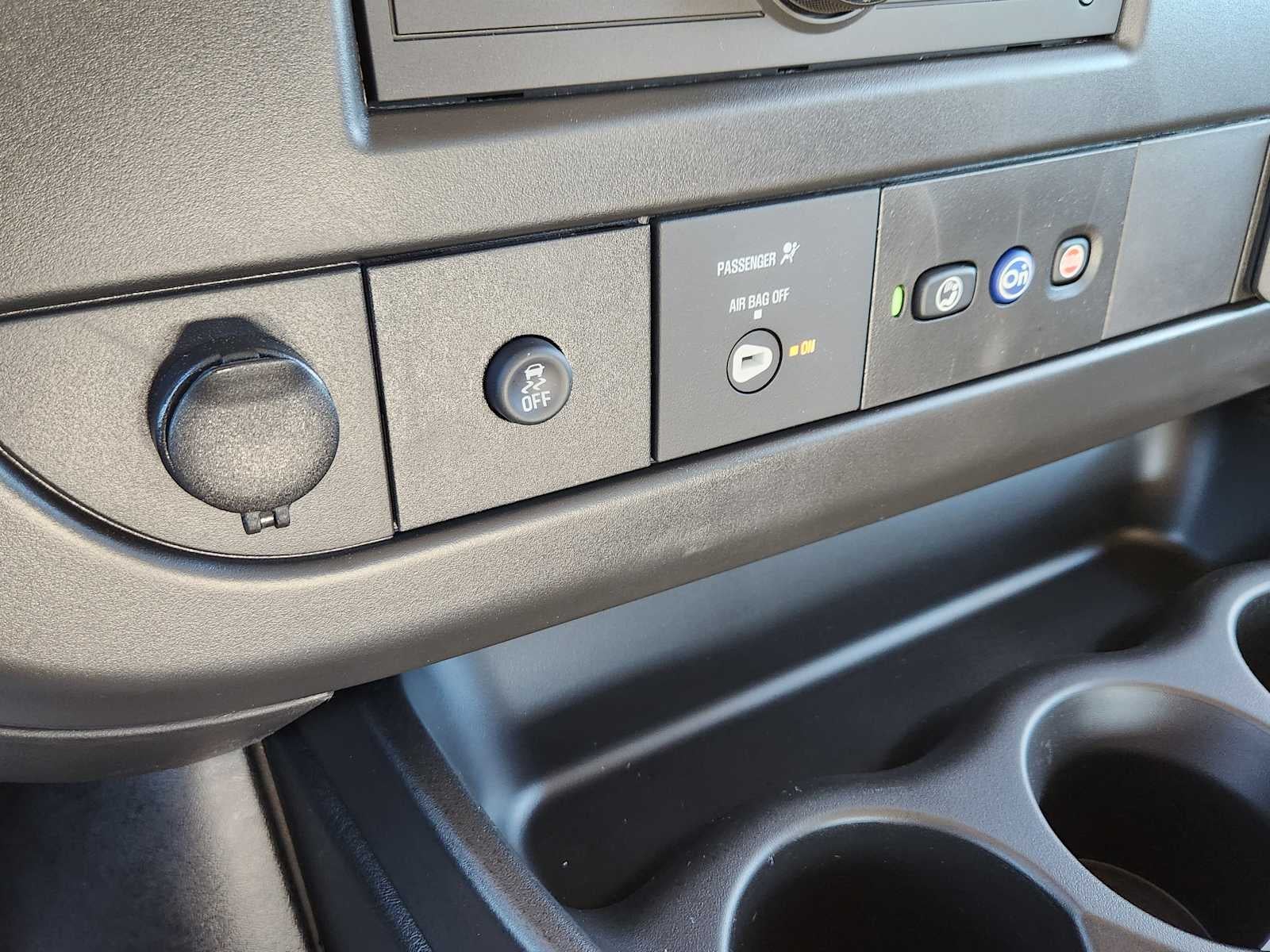 2025 GMC Savana Cargo 2500 Work Van