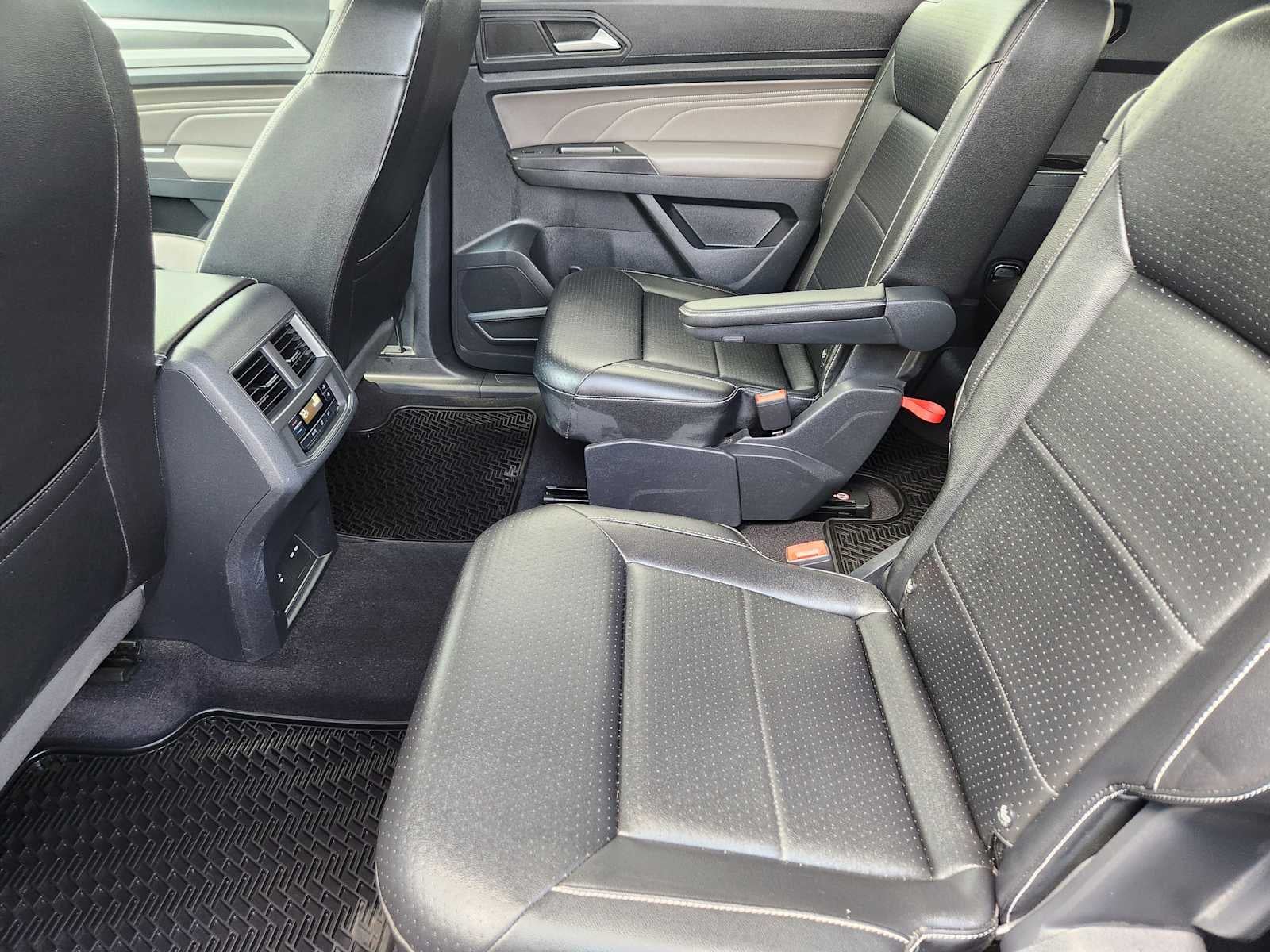 2022 Volkswagen Atlas 3.6L V6 SEL R-Line