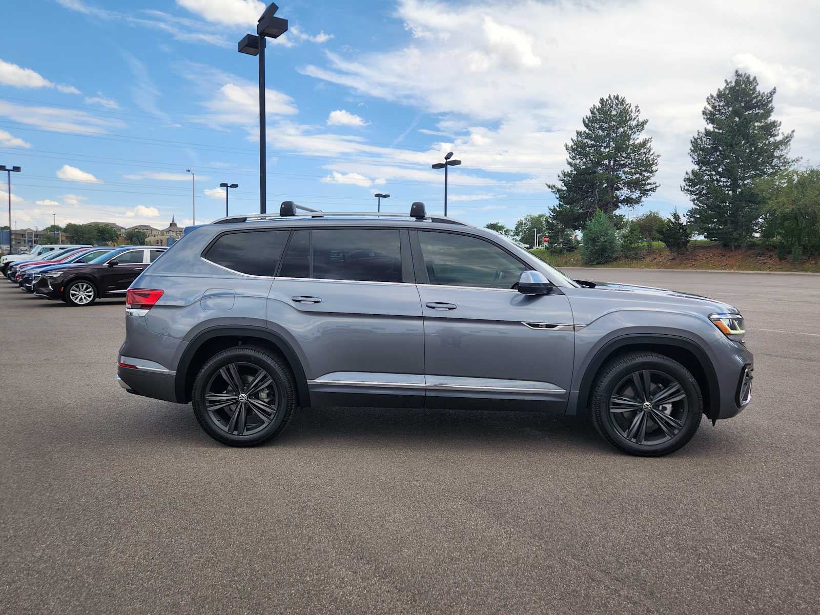 2022 Volkswagen Atlas 3.6L V6 SEL R-Line
