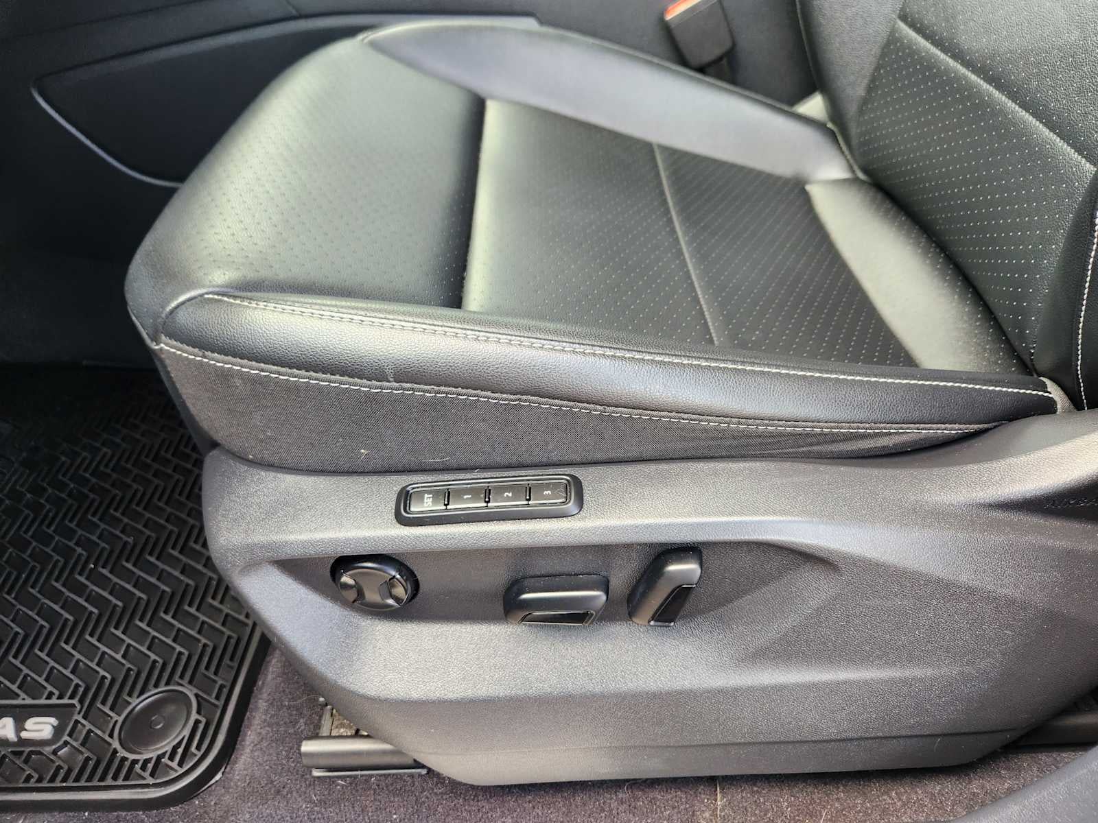2022 Volkswagen Atlas 3.6L V6 SEL R-Line