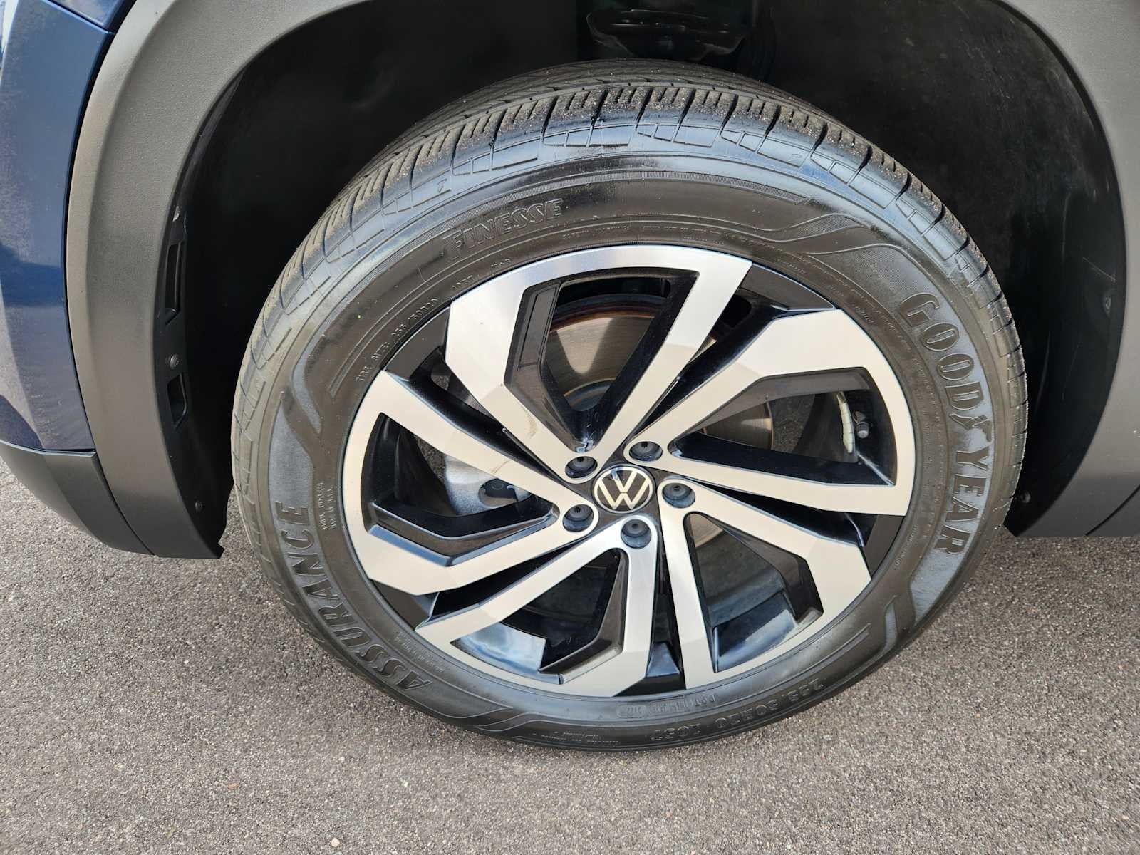 2023 Volkswagen Atlas 3.6L V6 SEL