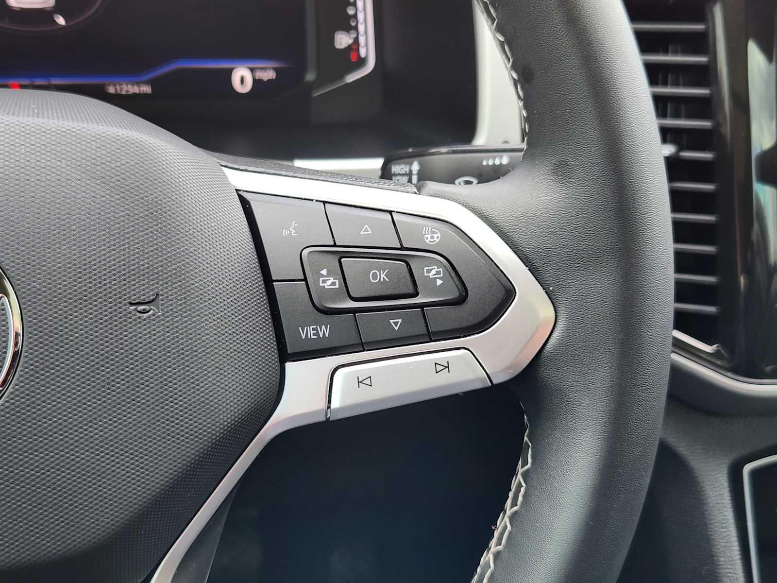 2023 Volkswagen Atlas 3.6L V6 SEL