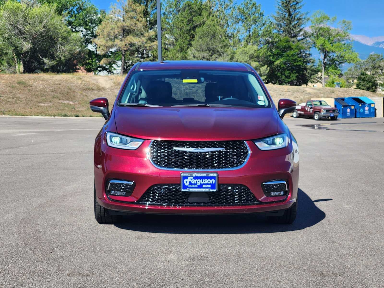 2023 Chrysler Pacifica Touring L