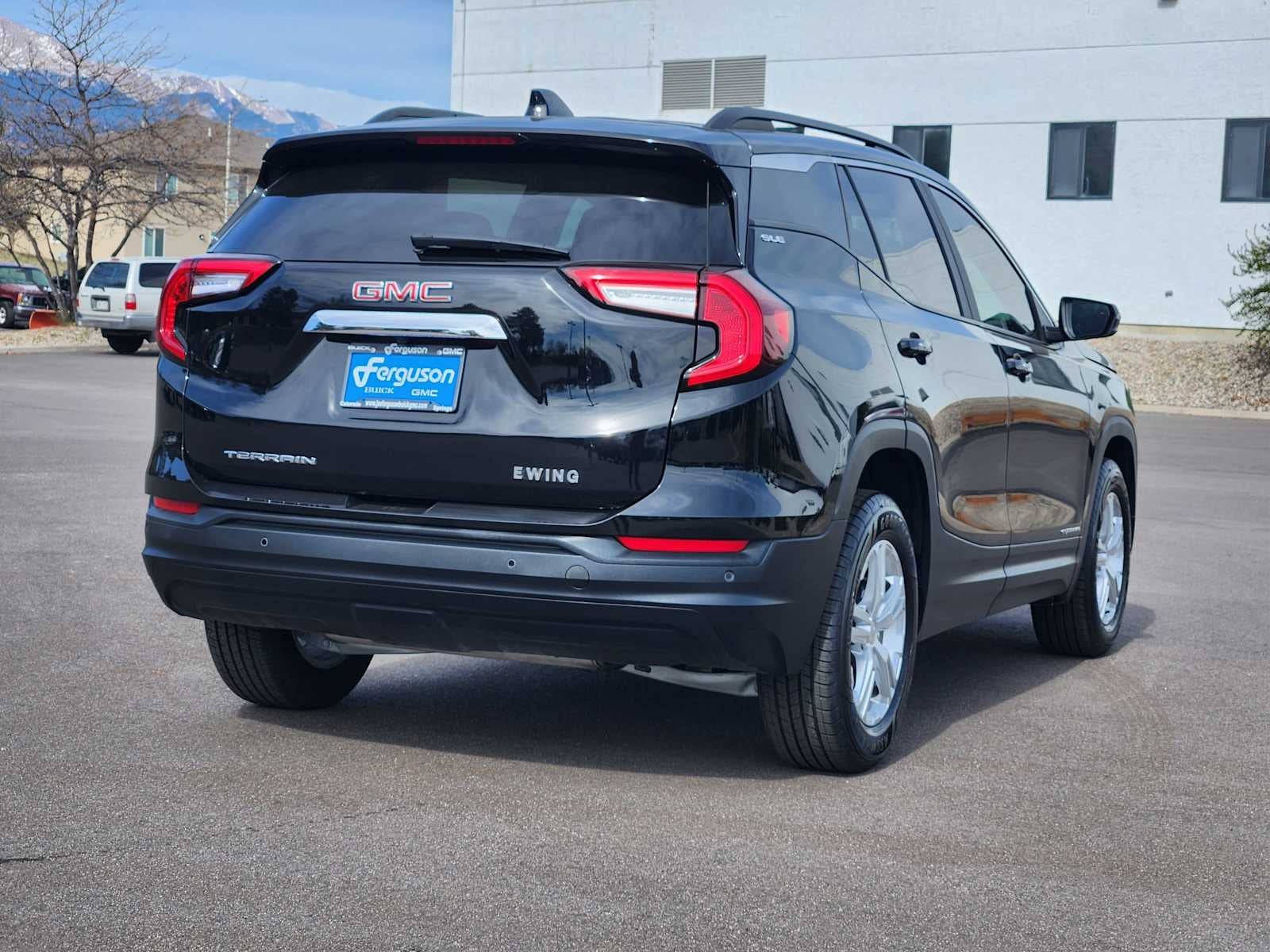 2024 GMC Terrain SLE