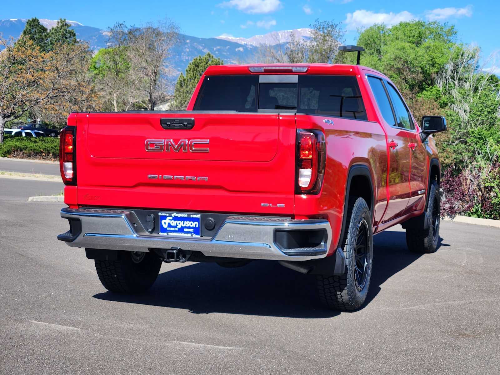 2026 GMC Sierra 1500 SLE