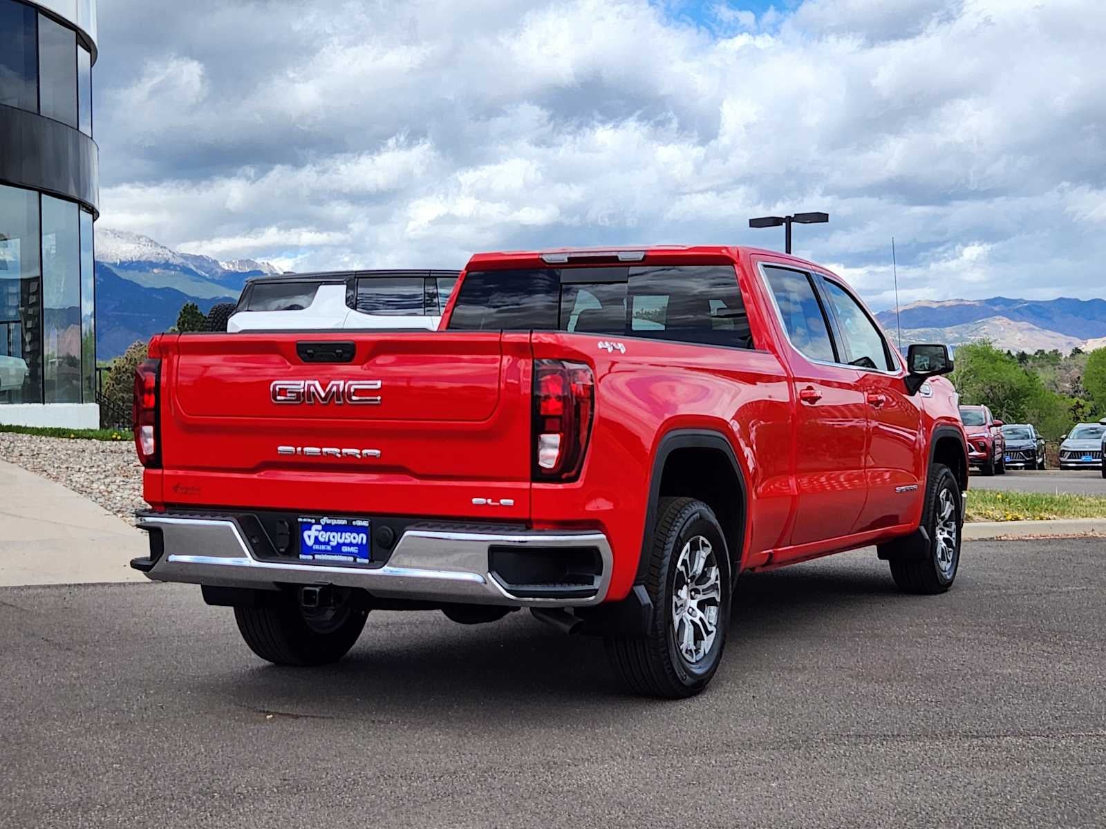 2026 GMC Sierra 1500 SLE