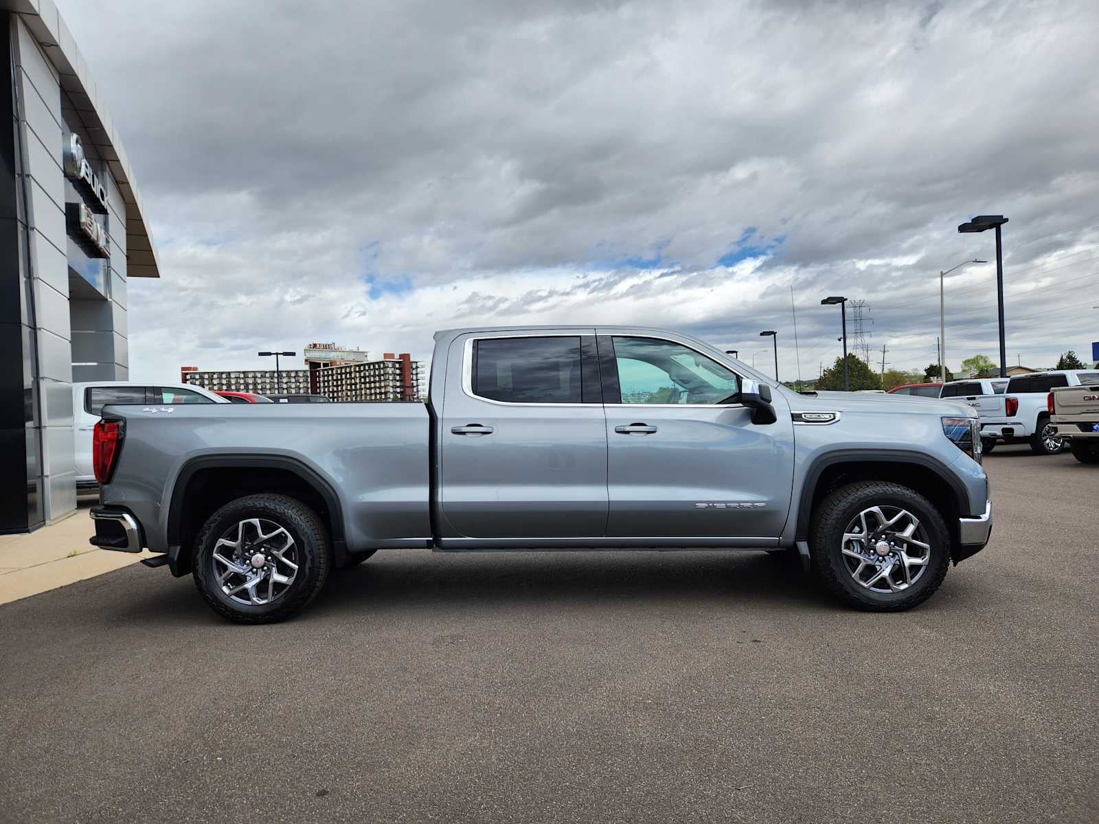 2026 GMC Sierra 1500 SLE