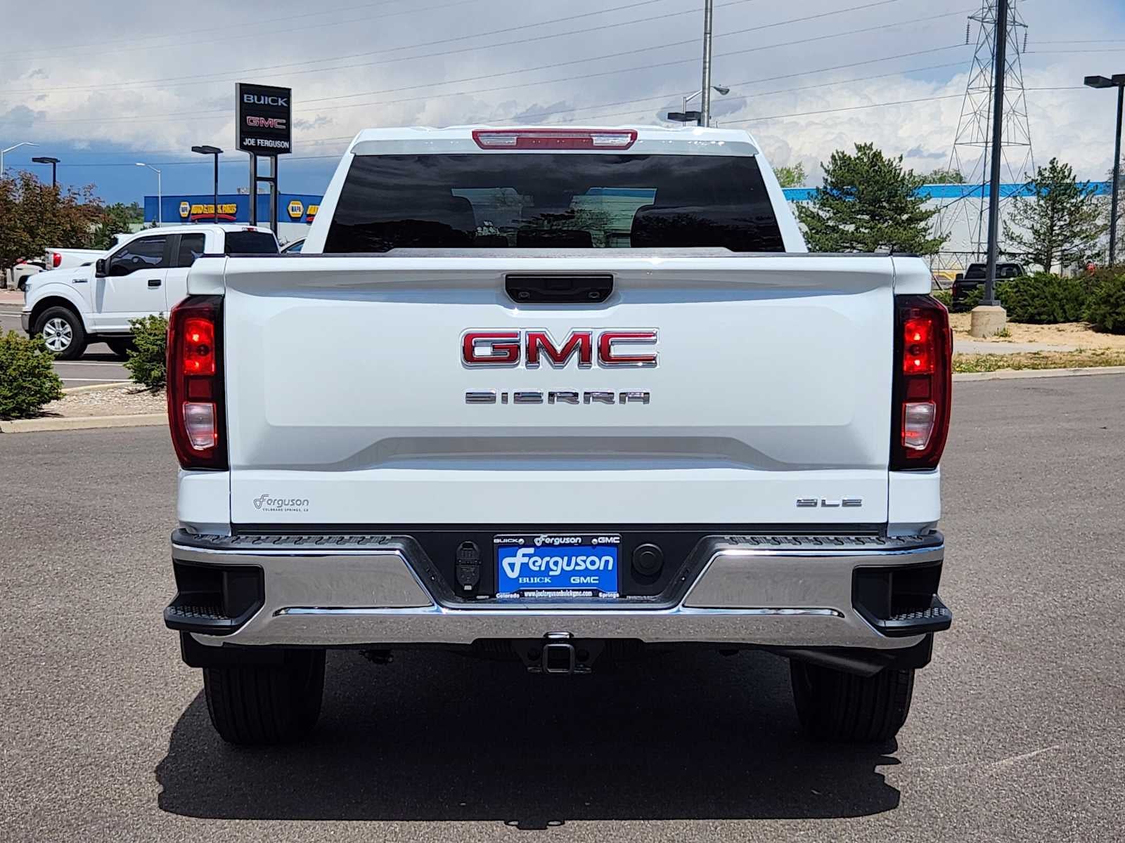 2026 GMC Sierra 1500 SLE