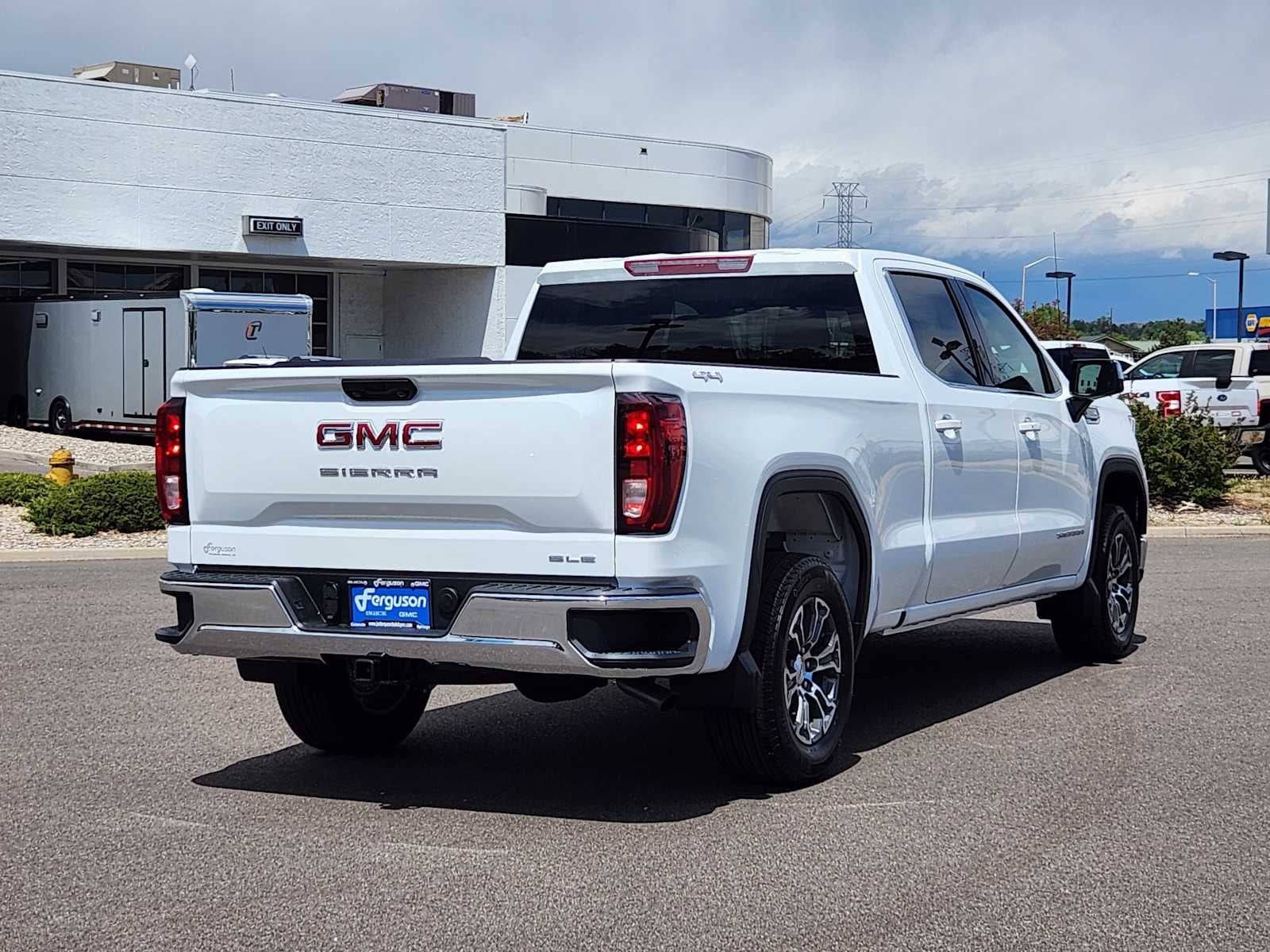 2026 GMC Sierra 1500 SLE