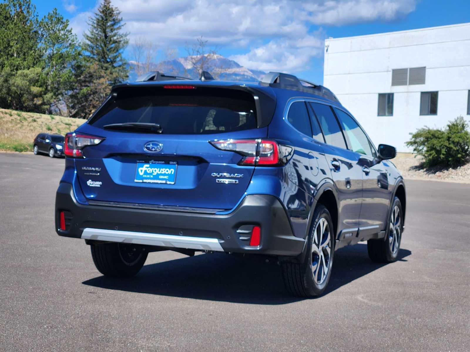2020 Subaru Outback Touring