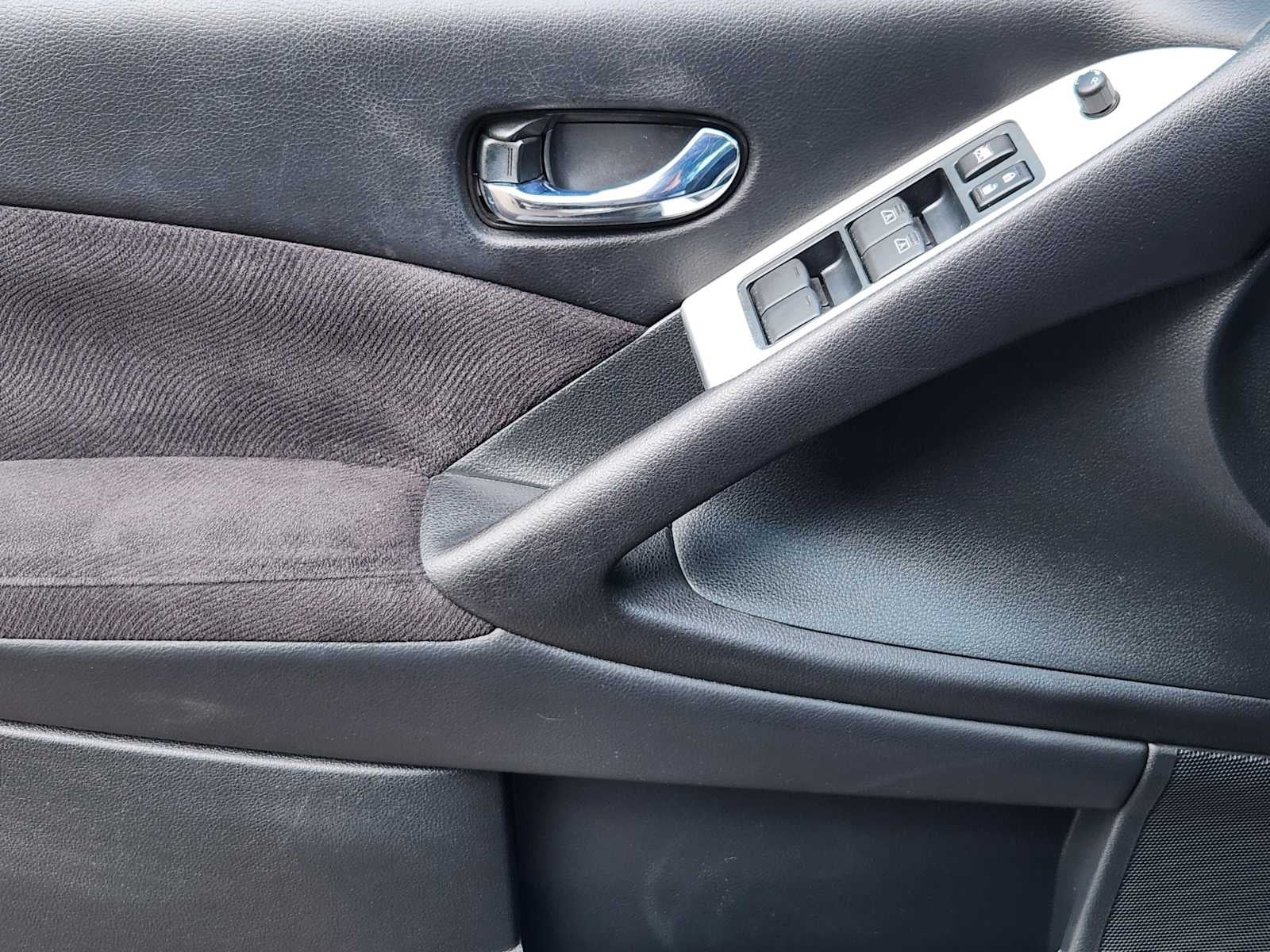 2011 Nissan Murano S
