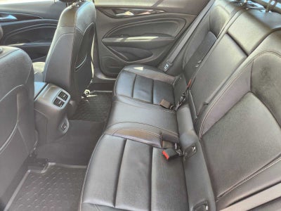 2019 Buick Regal TourX Essence