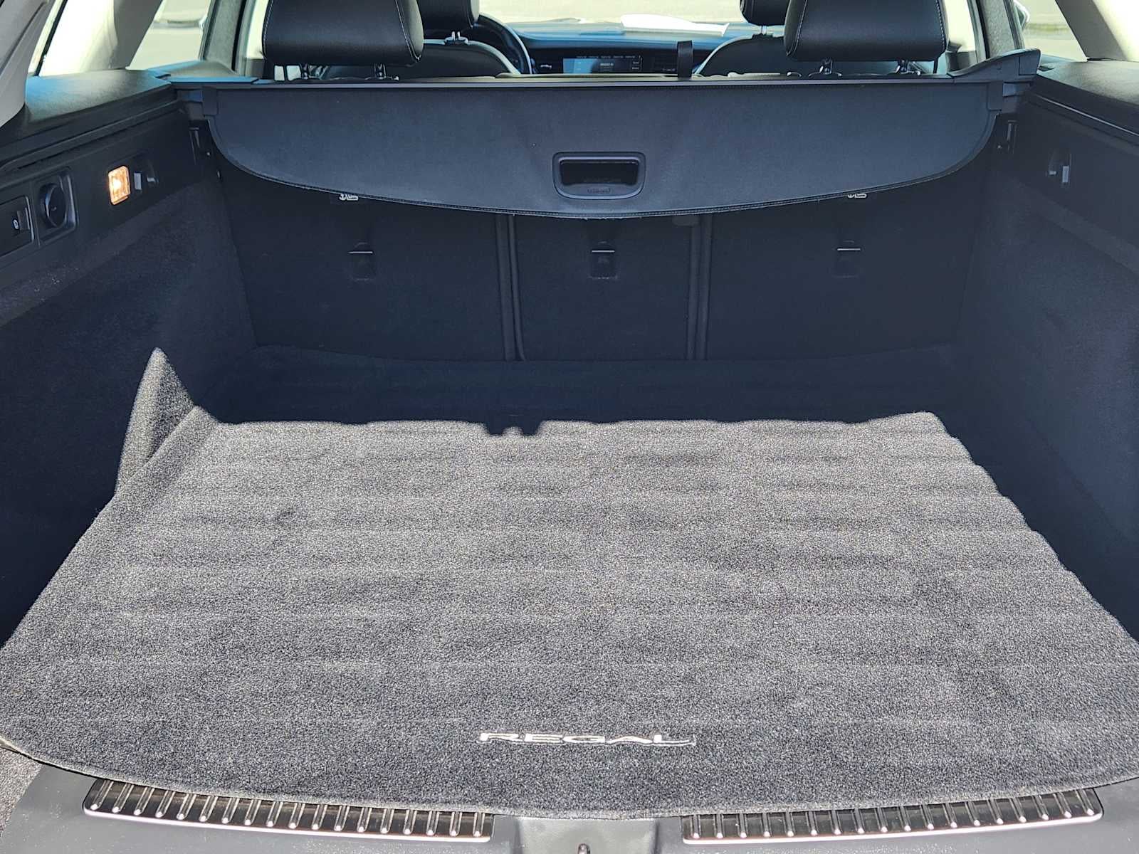 2019 Buick Regal TourX Essence
