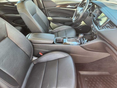 2019 Buick Regal TourX Essence
