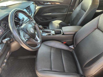 2019 Buick Regal TourX Essence