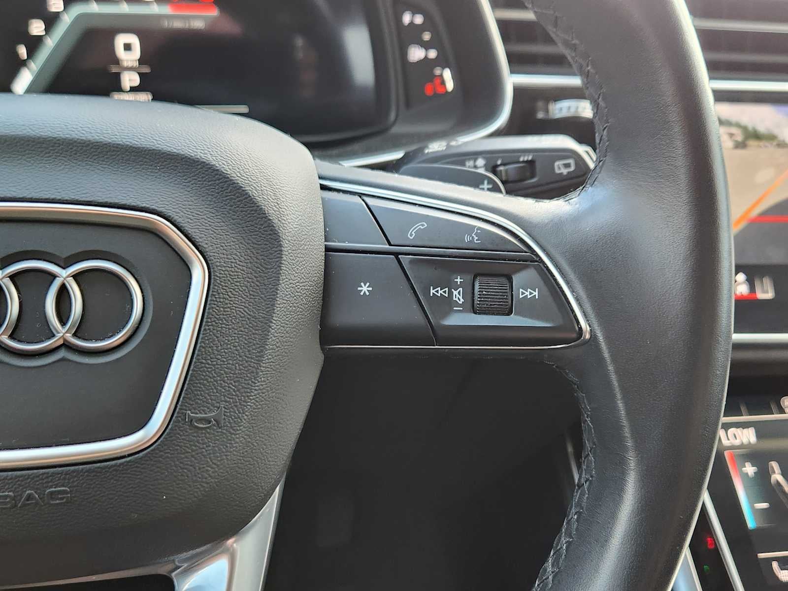 2022 Audi Q8 Prestige